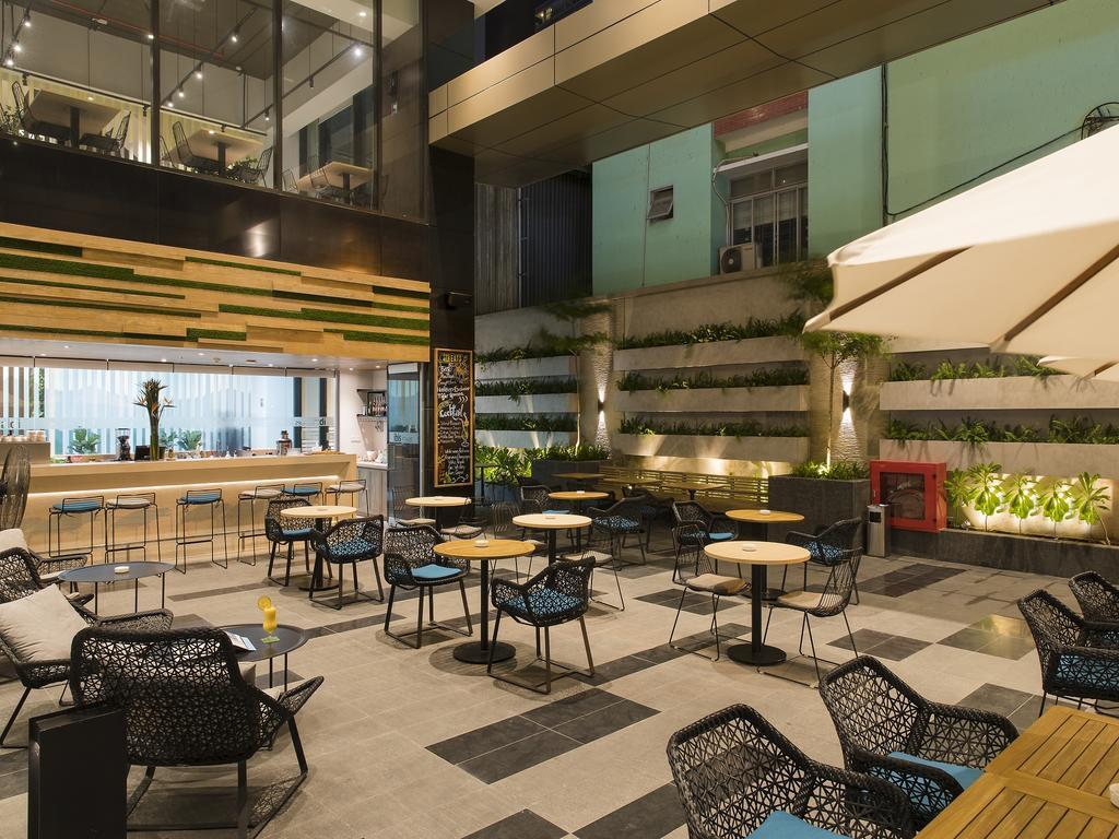 Готель Ibis Styles Нячанг Екстер'єр фото