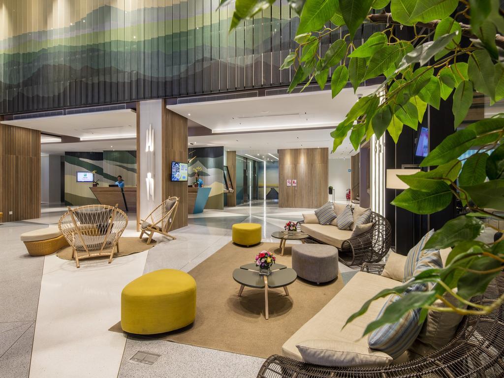 Готель Ibis Styles Нячанг Екстер'єр фото