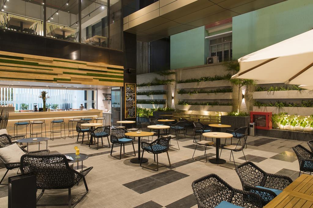 Готель Ibis Styles Нячанг Екстер'єр фото