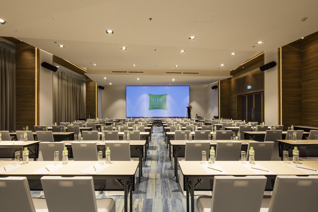Готель Ibis Styles Нячанг Екстер'єр фото
