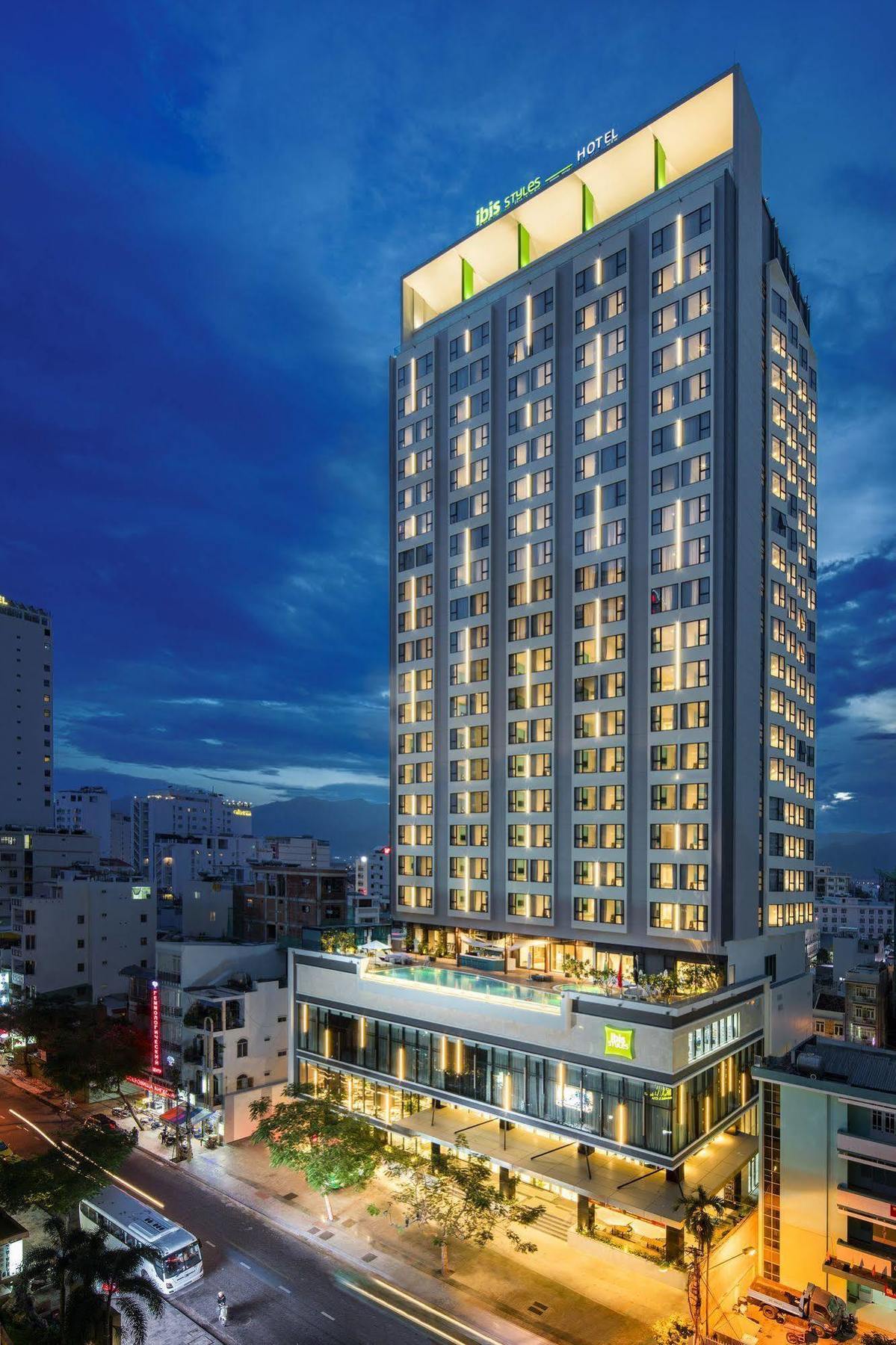 Готель Ibis Styles Нячанг Екстер'єр фото