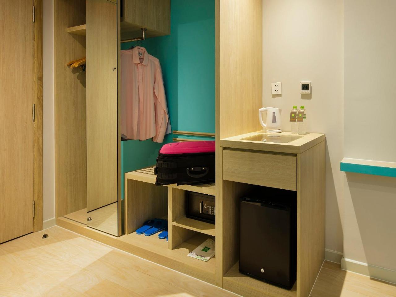 Готель Ibis Styles Нячанг Екстер'єр фото