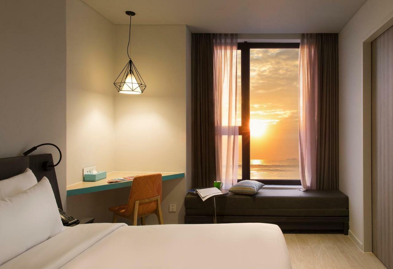 Готель Ibis Styles Нячанг Екстер'єр фото