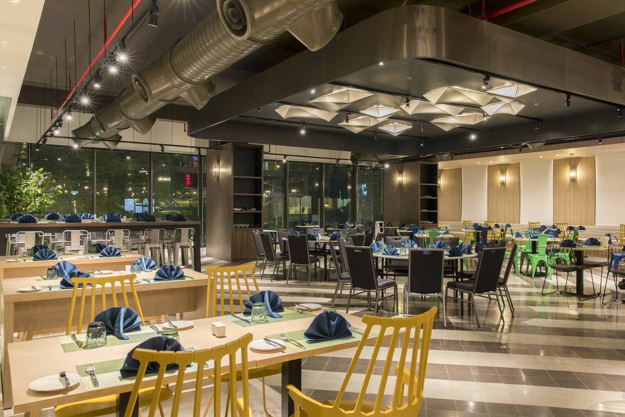 Готель Ibis Styles Нячанг Екстер'єр фото