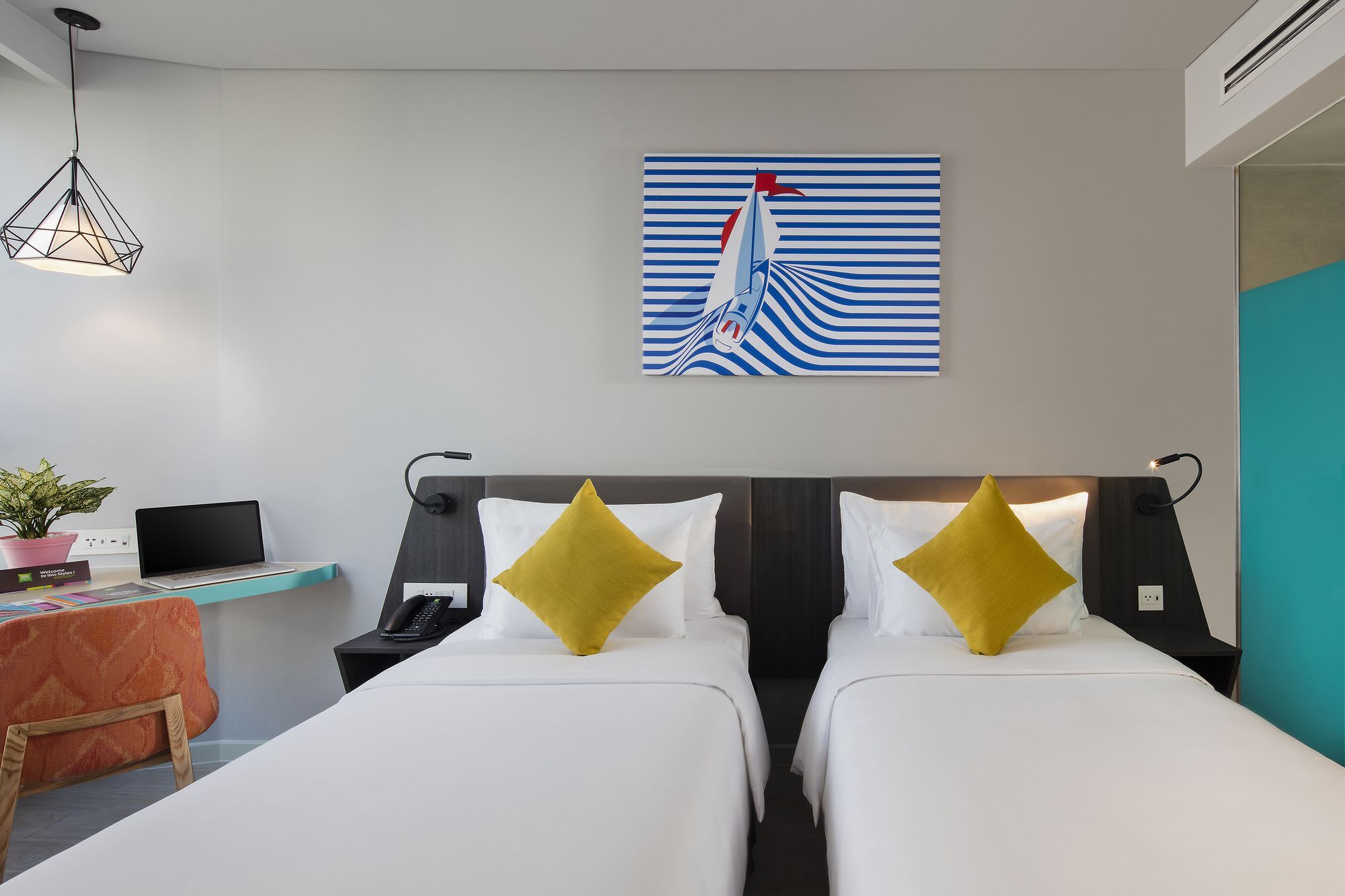 Готель Ibis Styles Нячанг Екстер'єр фото